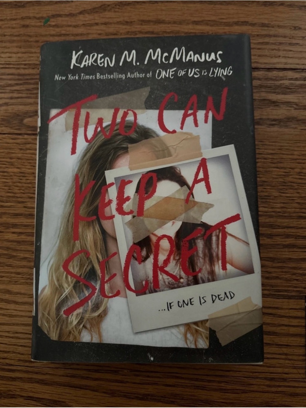 Two Can Keep a Secret by - Black & Red hardback